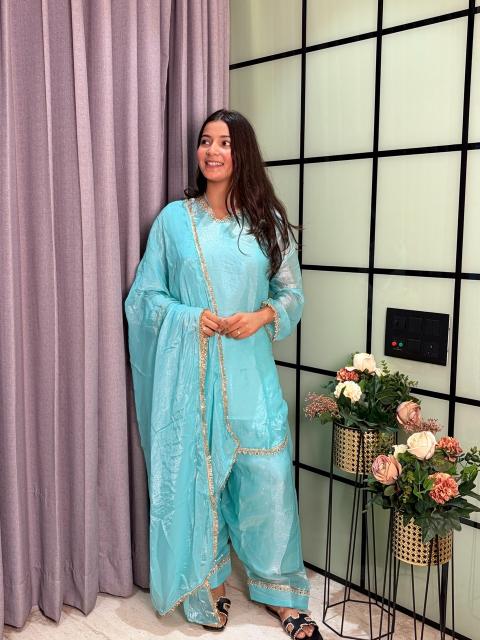 90s fashion RR-1004 indian suits wholesalers in surat